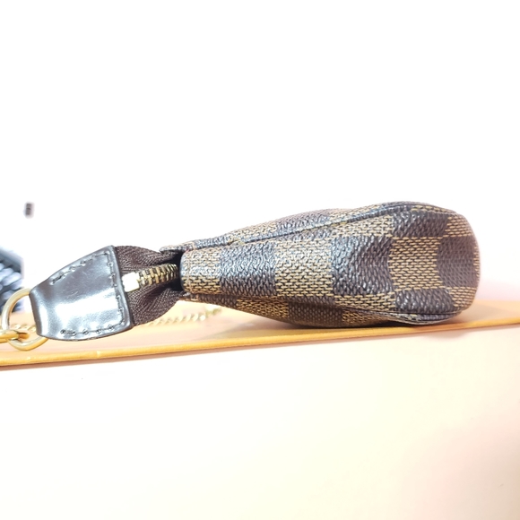 Authentic Louis  vuitton Mini Pochette ltd edition - Picture 6 of 13